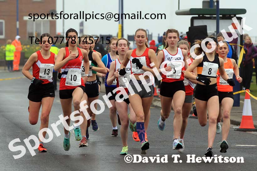 Womens under-17s 5k, 2023 Northern Mens 12 stage and Womens 6 Stage Relays and Young Athletes, Redcar. Photo: David T. Hewitson/Sports for All Pics